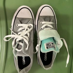 Converse Gray and White Sneakers Classic Style